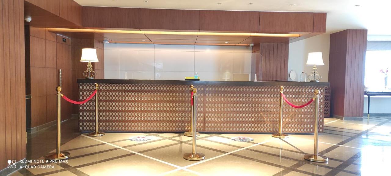 Отель Radisson Kufri Шимла Экстерьер фото